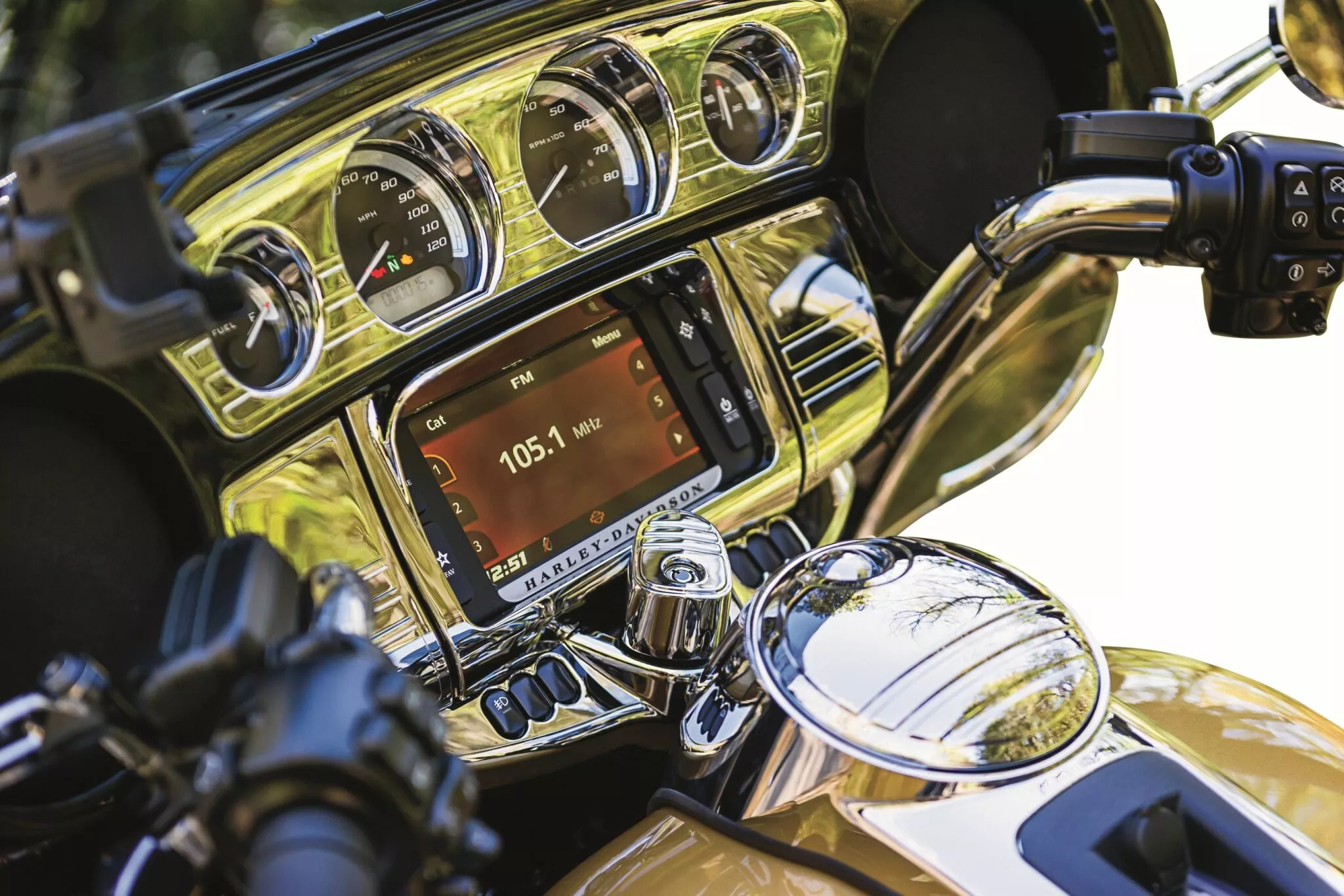 Tri-Line Stereo Trim