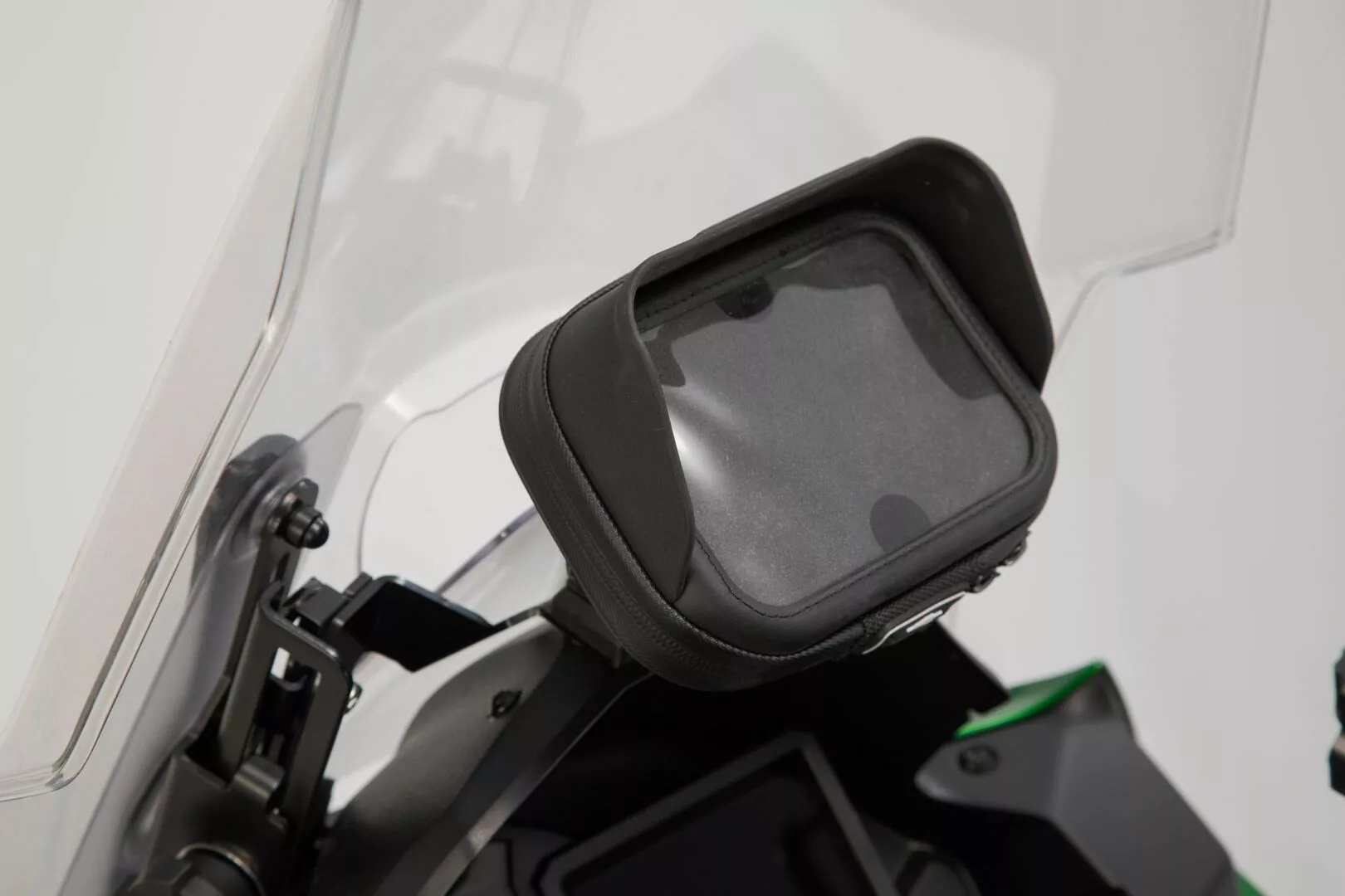 Кріплення GPS для кабіни