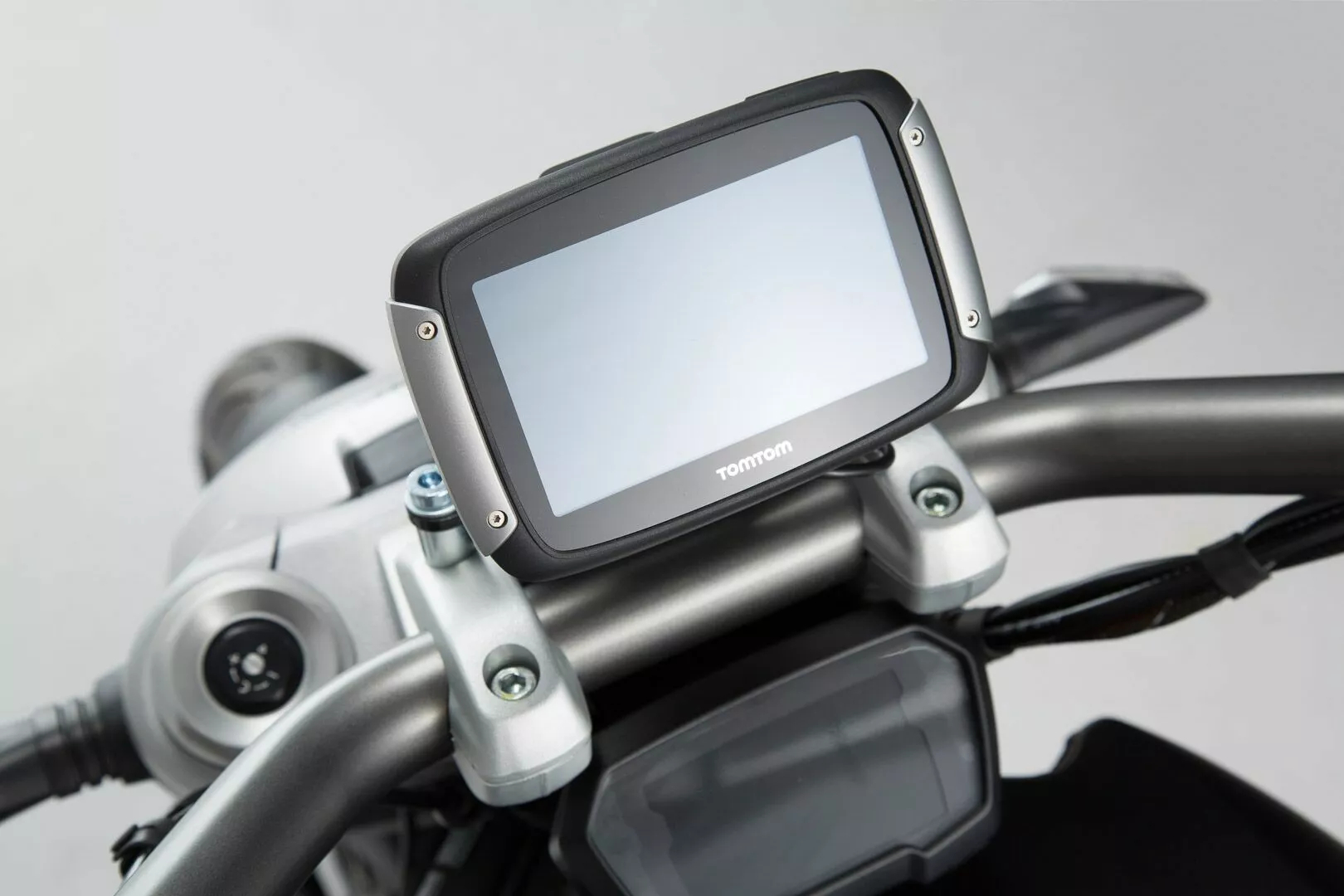 Кріплення GPS на кермо