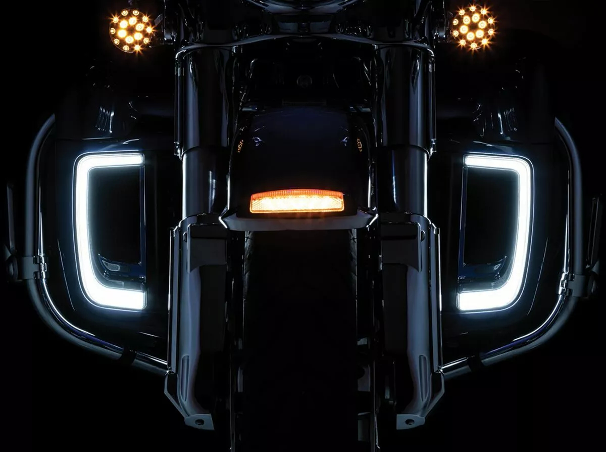 Світлодіодний обтічник Tracer, нижні вставки решітки