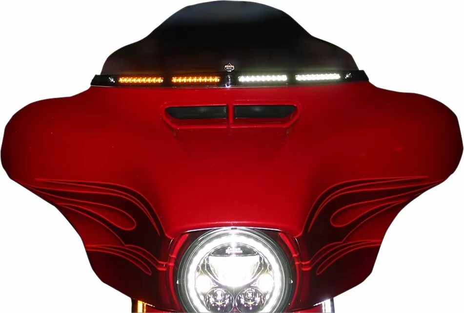 Вітрове скло Genesis® 4 Dynamic LED Batwing