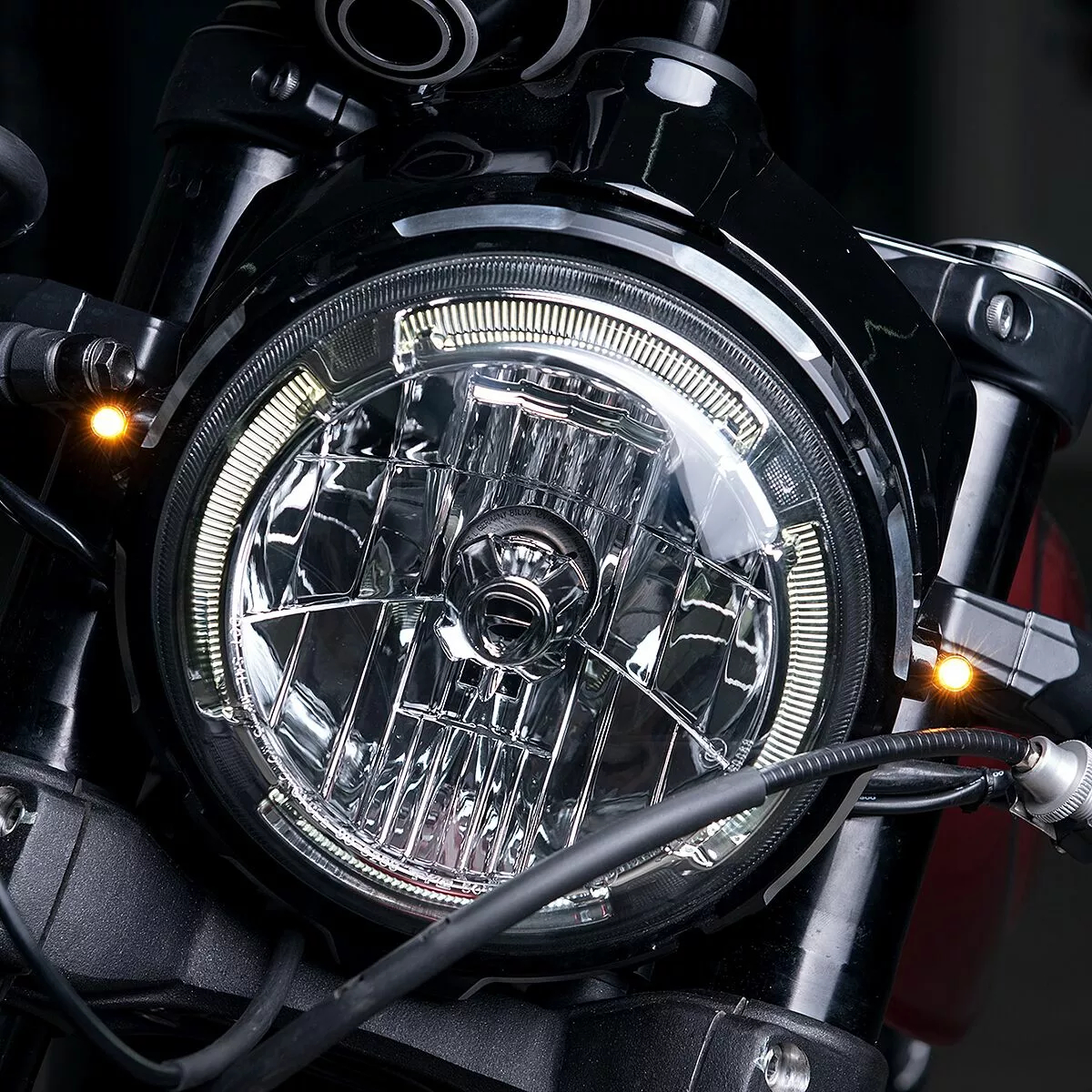 Atto® Dark